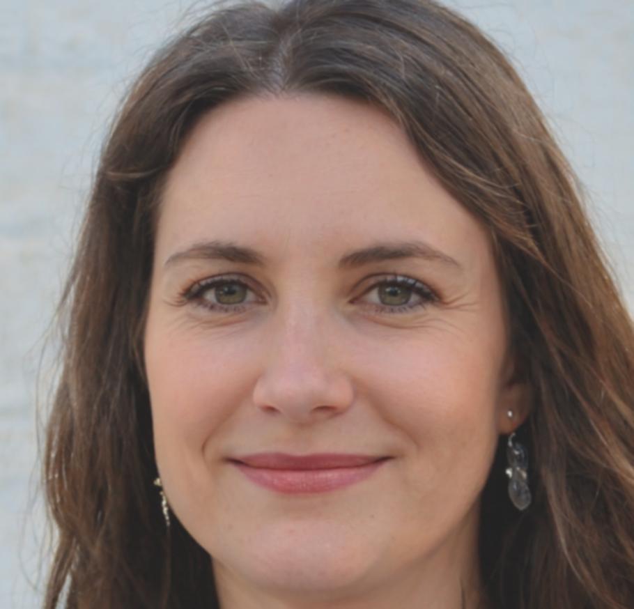 Cristina Moldovan, Director General al unei rețele de magazine alimentare
